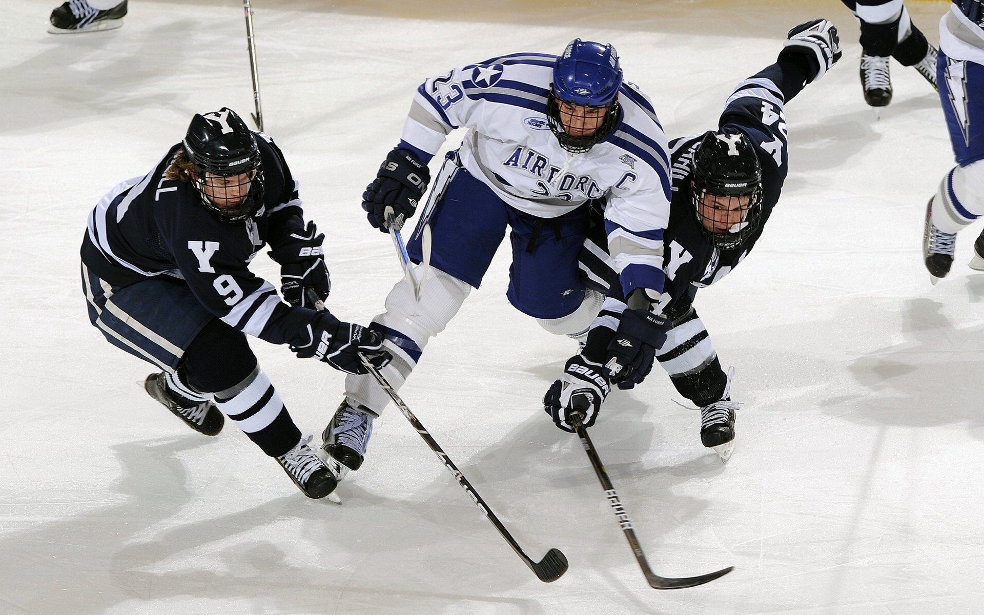 青少年足球赛事网络直播，扩大影响力共赢行业发展，青少年足球直播平台